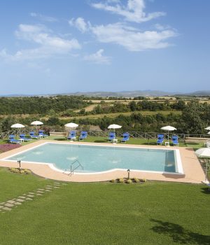 PISCINA CON VISTA SULLA MAREMMA