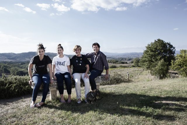 foto_azienda_prato_al_pozzo_famiglia
