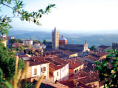 Massa Marittima, tra storia millenaria, eredità mineraria e rinascita turistica